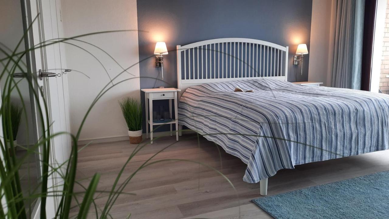 Ferienwohnung Wattkieker Бюзум Екстер'єр фото